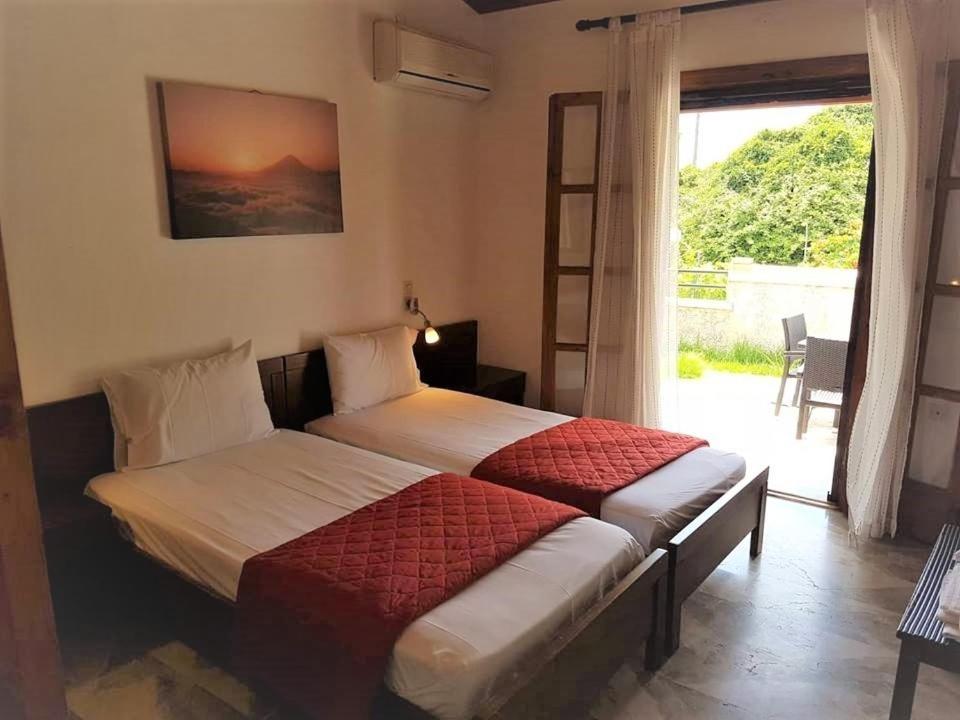 Amalia Cottages Agios Gordios  Dış mekan fotoğraf